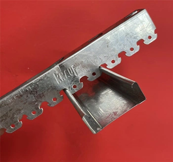 Knauf Clip-in Gypsum Board na Sistema ng Kisame Studs